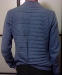 пуловер голубой спинка.jpg